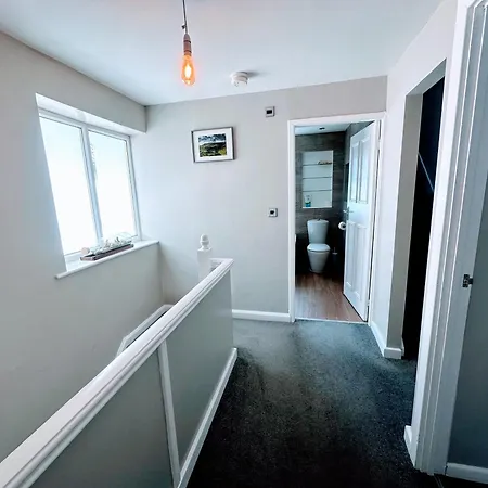 Valley Mount House & Apartment