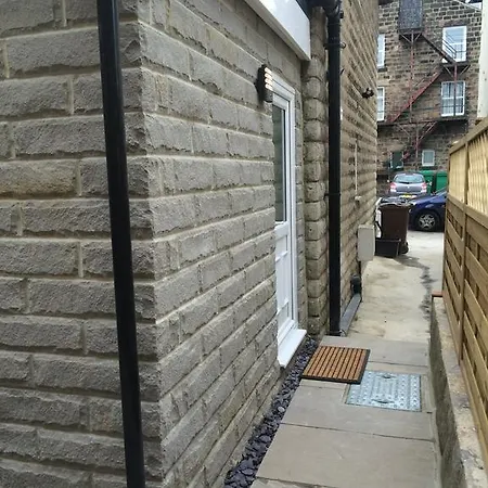 Valley Mount House & Harrogate